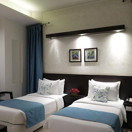 ניו דלהי Rockland Hotel, C.R Park מראה חיצוני תמונה