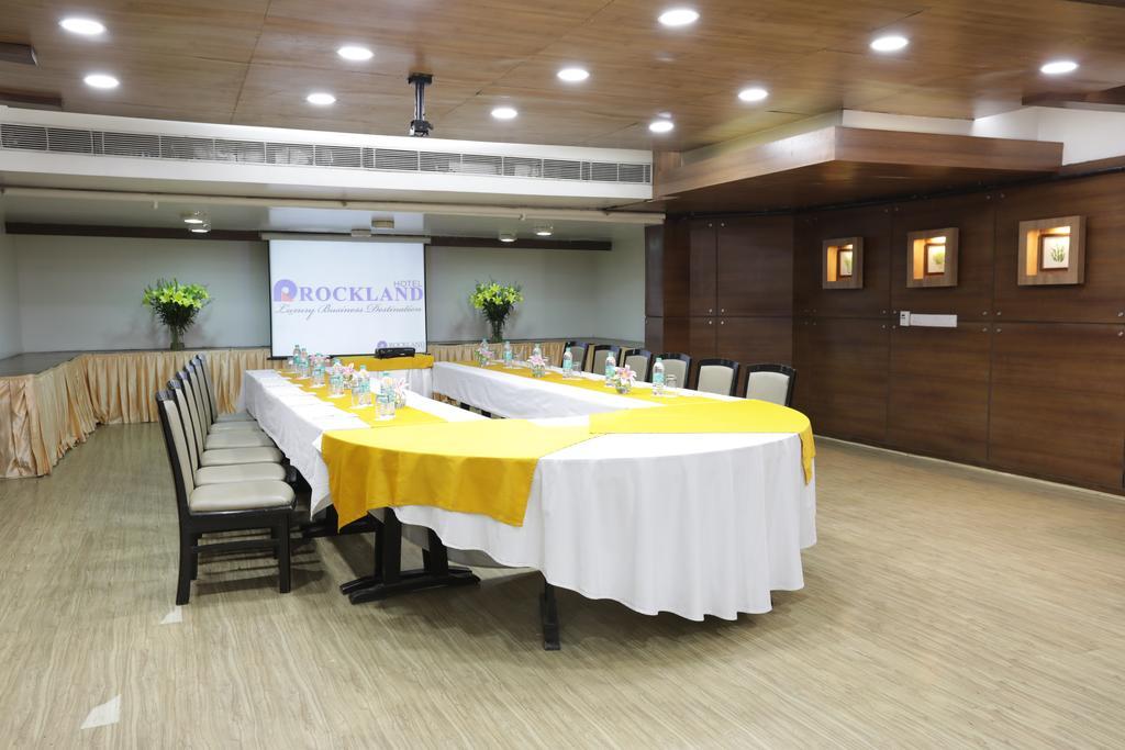 ניו דלהי Rockland Hotel, C.R Park מראה חיצוני תמונה