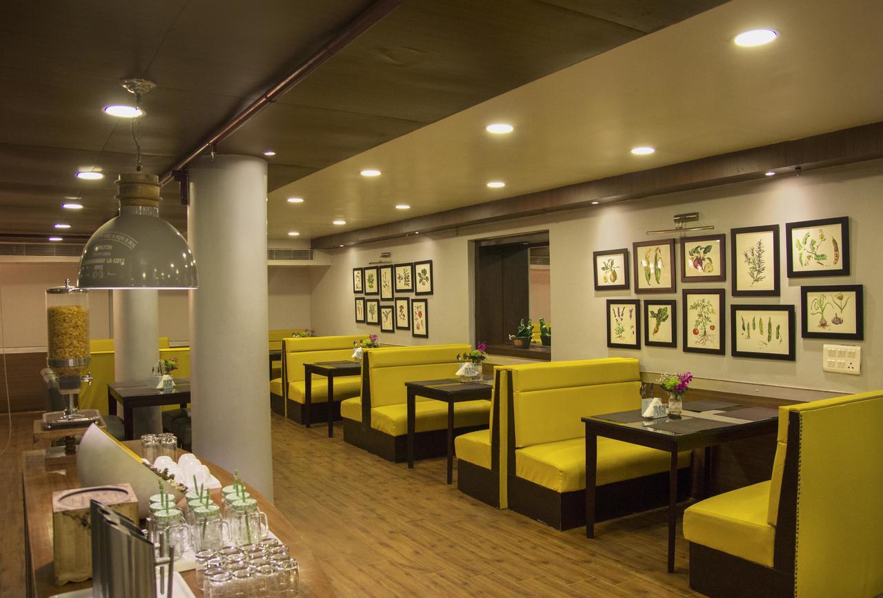 ניו דלהי Rockland Hotel, C.R Park מראה חיצוני תמונה