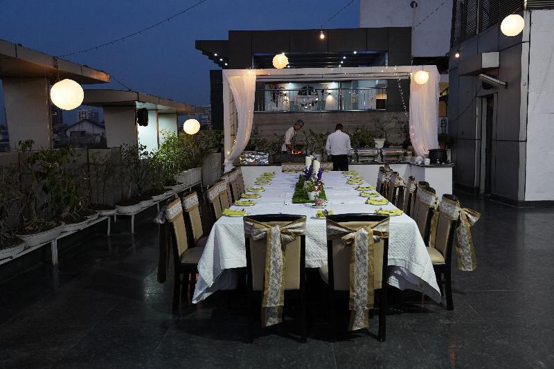 ניו דלהי Rockland Hotel, C.R Park מראה חיצוני תמונה